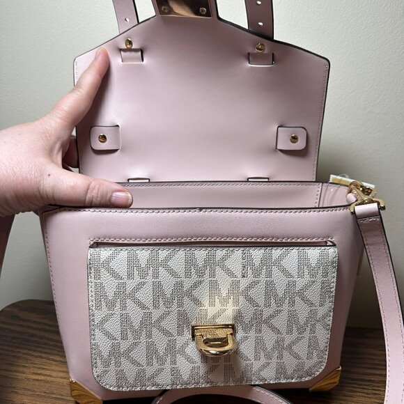 NWT New Michael Kors Manhattan Medium Leather and Logo Satchel - Picture 2 of 6